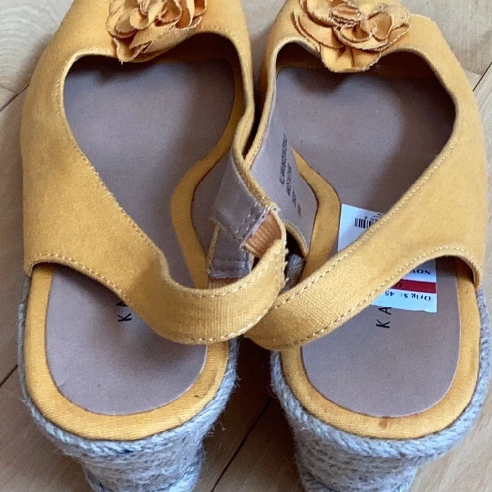 Karen Scott yellow Espadrille Slingback wedge sandals. Women’s size 9.5